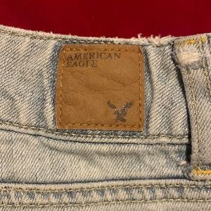 American Eagle Woman’s size 2 shorts.Worn once.Clean, Pet and smoke free home.